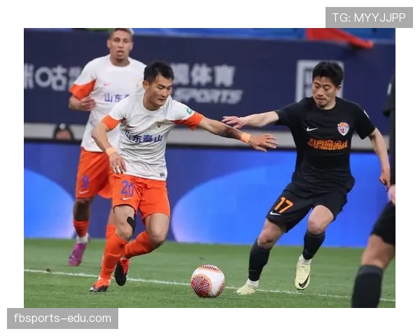 山东泰山节奏混乱加剧，失控表现背后暴露中场组织与攻防转换问题